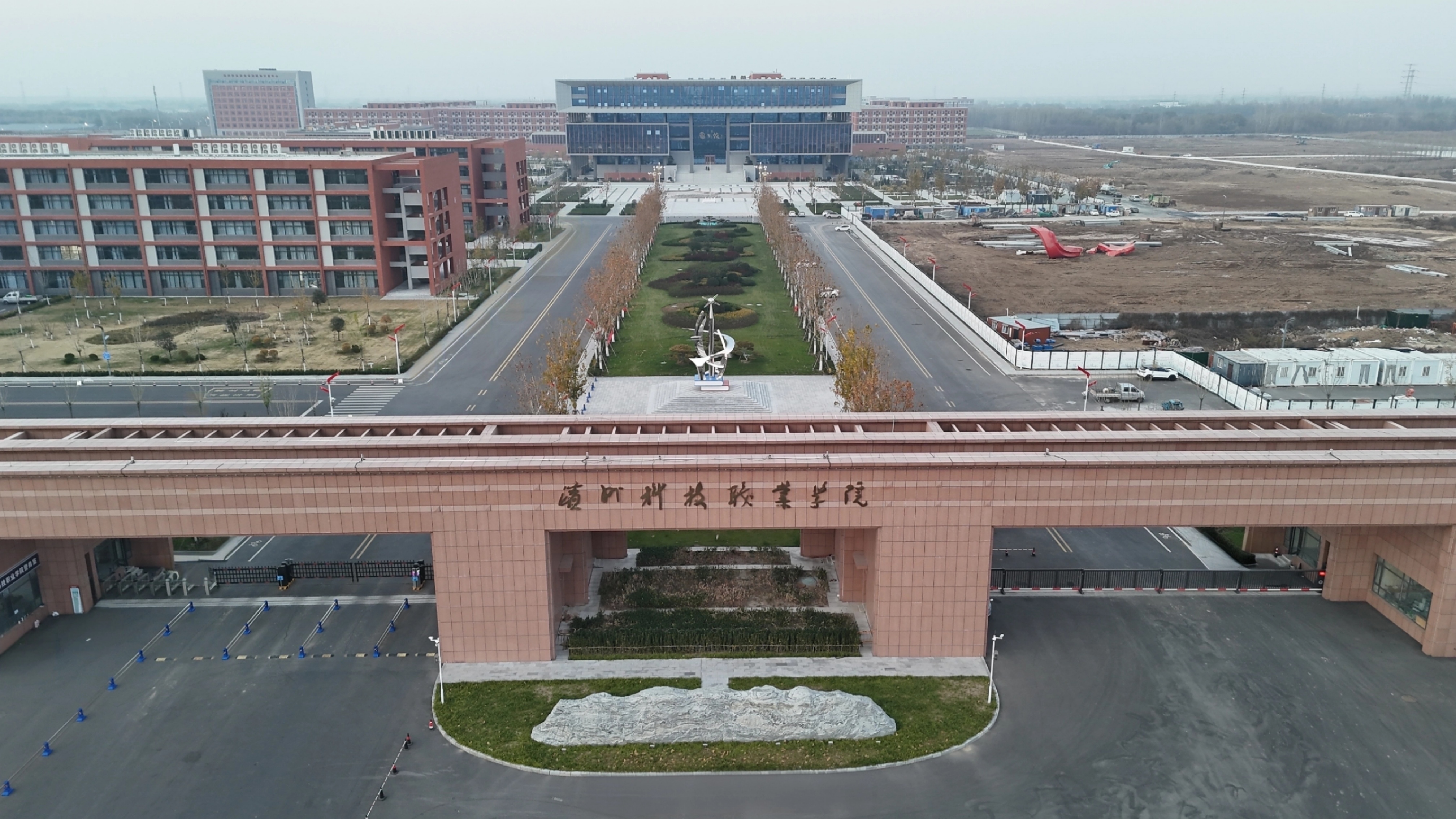 2026040710665239.jpg 滨州科技职业学院13无人.jpg